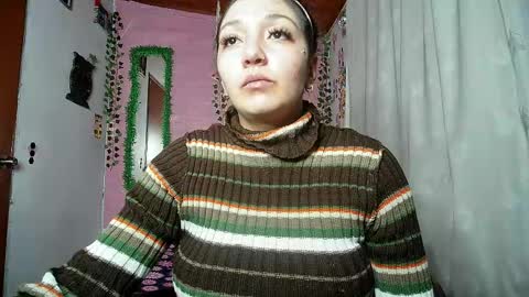 Snapshot of sexy_lolas chatting on April 1, 2026, 5:30 am sexy lolas online show from April 1, 2026, 5:30 am