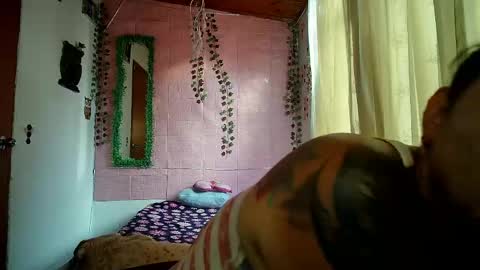 Snapshot of sexy_lolas chatting on April 2, 2026, 10:29 pm sexy lolas online show from April 2, 2026, 10:29 pm