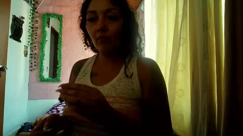 Snapshot of sexy_lolas chatting on April 4, 2026, 7:11 pm sexy lolas online show from April 4, 2026, 7:11 pm
