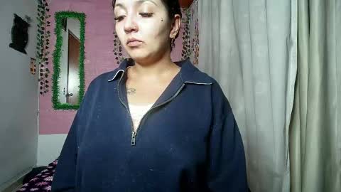 Snapshot of sexy_lolas chatting on April 5, 2026, 7:16 am sexy lolas online show from April 5, 2026, 7:16 am