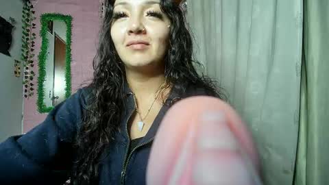 Snapshot of sexy_lolas chatting on April 11, 2026, 7:45 am sexy lolas online show from April 11, 2026, 7:45 am