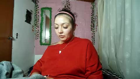 Snapshot of sexy_lolas chatting on May 1, 2026, 5:56 am sexy lolas online show from May 1, 2026, 5:56 am