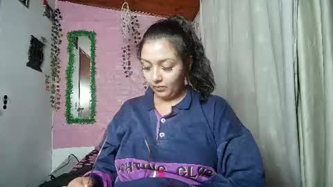 sexy lolas online show from June 11, 2026, 2:53 am