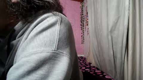 sexy lolas online show from June 15, 2026, 6:37 am