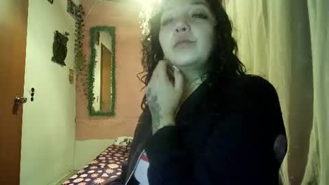 sexy lolas online show from July 11, 2026, 11:39 pm