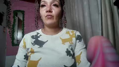 sexy lolas online show from July 14, 2026, 2:05 am