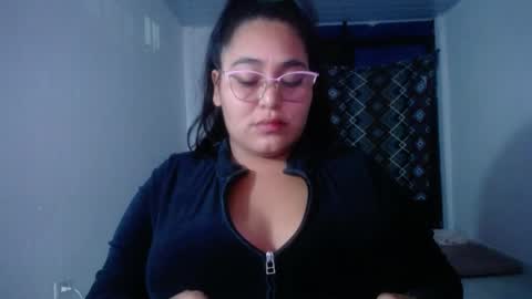 SIRENA LOVE online show from April 28, 2026, 5:01 am