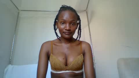Snapshot of sexy_lucy012 chatting on January 20, 2025, 9:56 am sexy_lucy012 online show from January 20, 2025, 9:56 am