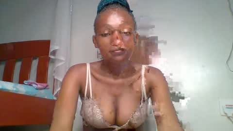 Snapshot of sexy_lucy012 chatting on February 18, 2025, 12:04 am sexy_lucy012 online show from February 18, 2025, 12:04 am