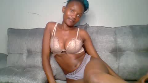Snapshot of sexy_lucy012 chatting on February 21, 2025, 10:04 pm sexy_lucy012 online show from February 21, 2025, 10:04 pm