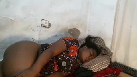 sexy_lunah online show from October 24, 2025, 9:55 pm