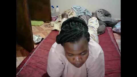 Snapshot of sexy_lunah chatting on March 15, 2026, 6:14 pm sexy_lunah online show from March 15, 2026, 6:14 pm