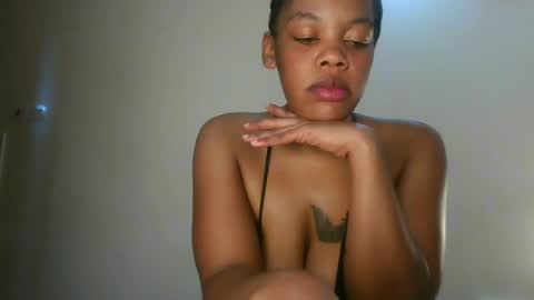 sexy_lyna online show from July 13, 2026, 7:27 pm