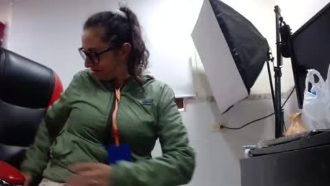 MARIPOSA online show from September 22, 2025, 12:51 pm