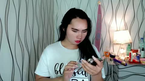 sexy_mekayyxx online show from September 17, 2025, 9:33 am