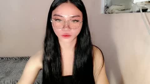 Snapshot of sexy_mikaxoxo chatting on January 23, 2025, 10:54 pm mika online show from January 23, 2025, 10:54 pm