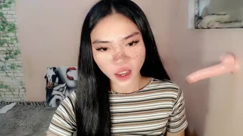 Snapshot of sexy_mikaxoxo chatting on January 28, 2025, 6:49 am mika online show from January 28, 2025, 6:49 am