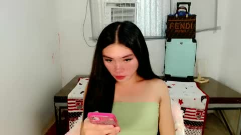 Snapshot of sexy_mikaxoxo chatting on February 10, 2025, 9:36 pm mika online show from February 10, 2025, 9:36 pm