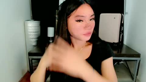 Snapshot of sexy_mikaxoxo chatting on March 10, 2025, 10:34 pm mika online show from March 10, 2025, 10:34 pm