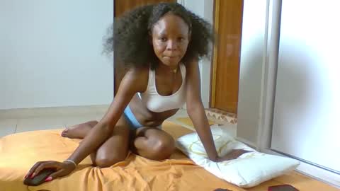 mimi online show from December 19, 2025, 10:22 am