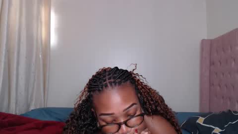 sexy online show from November 14, 2025, 8:57 am