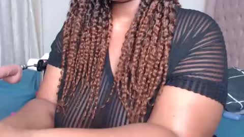 sexy online show from November 18, 2025, 11:26 pm