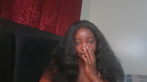 sexy online show from April 29, 2026, 5:41 pm