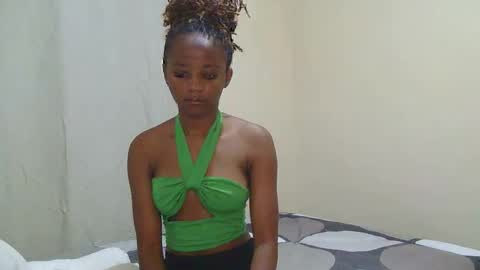 Snapshot of sexy_moh1 chatting on October 6, 2025, 2:20 am sexy_moh1 online show from October 6, 2025, 2:20 am