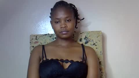 Molyne online show from May 9, 2026, 5:51 pm