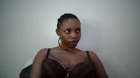 sexy_muna2 online show from May 4, 2026, 12:39 am