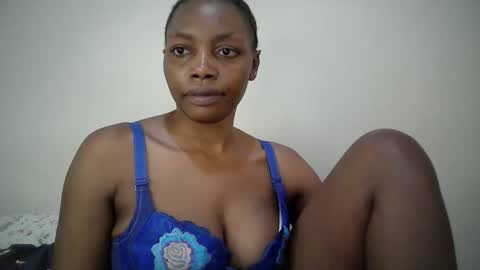 sexy_muna2 online show from May 10, 2026, 1:05 pm