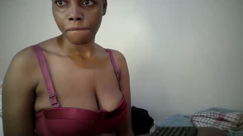 sexy_muna2 online show from May 15, 2026, 5:14 am