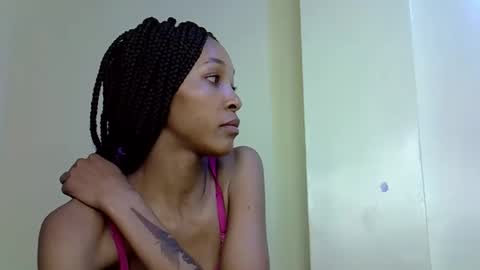 Snapshot of sexy_narohah chatting on September 17, 2025, 7:04 pm Narohah online show from September 17, 2025, 7:04 pm