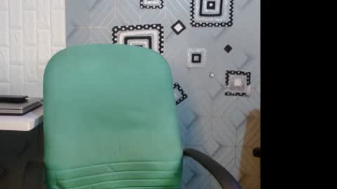 zoe online show from December 8, 2024, 7:05 am