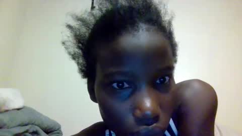 Snapshot of sexy_petittie chatting on October 7, 2025, 2:42 am sexy_petittie online show from October 7, 2025, 2:42 am