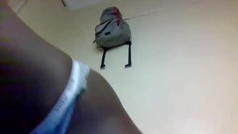 Snapshot of sexy_petittie chatting on October 9, 2025, 2:37 pm sexy_petittie online show from October 9, 2025, 2:37 pm