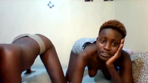 sexy pie online show from April 19, 2026, 1:10 pm