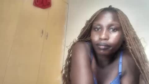 Snapshot of sexy_queenebony chatting on October 13, 2025, 5:13 pm sexy_queenebony online show from October 13, 2025, 5:13 pm