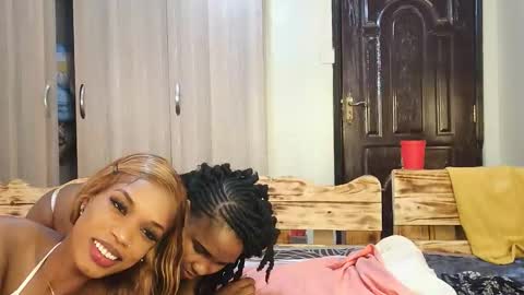 sexy_ros online show from October 14, 2025, 6:03 am