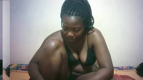 Snapshot of sexy_sandrah chatting on February 16, 2026, 6:37 pm sexy_sandrah online show from February 16, 2026, 6:37 pm