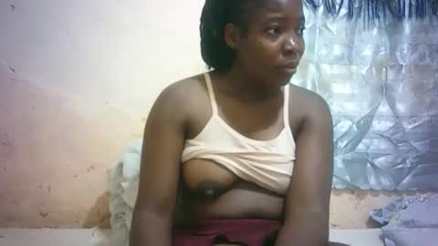 Snapshot of sexy_sandrah chatting on April 13, 2026, 6:19 am sexy_sandrah online show from April 13, 2026, 6:19 am