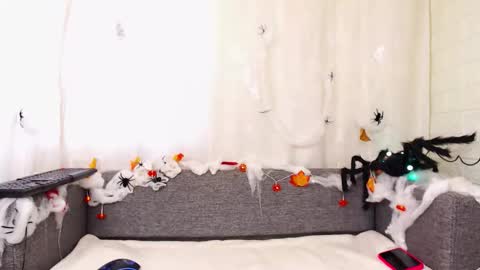 Alina online show from October 27, 2025, 9:02 am