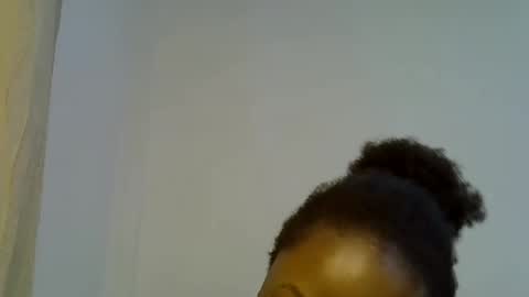 sexy_sasy online show from March 29, 2026, 1:05 am