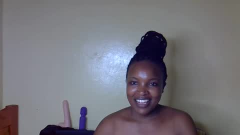 Snapshot of sexy_sazii chatting on October 20, 2025, 5:02 pm sexy_sazii online show from October 20, 2025, 5:02 pm