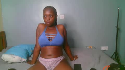 sexy_shava online show from December 4, 2025, 1:04 am