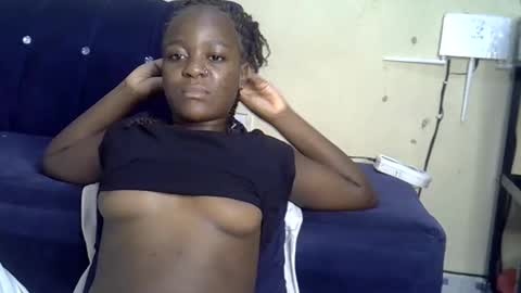 sexy_tits66 online show from March 12, 2026, 11:05 am