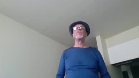 Daddy online show from March 5, 2025, 10:43 pm