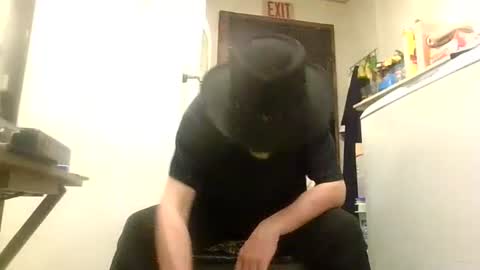 Daddy online show from April 21, 2026, 2:56 pm
