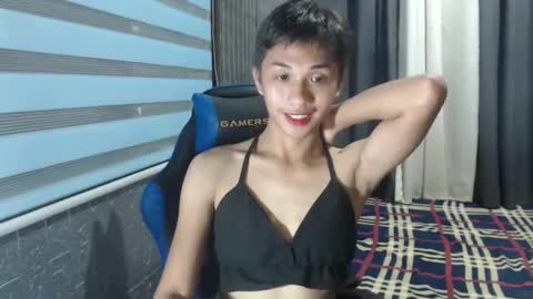 sexy_yesha online show from April 8, 2026, 9:31 am