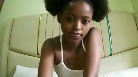 Snapshot of sexy_zaraa chatting on June 2, 2026, 12:29 pm sexy zaraa online show from June 2, 2026, 12:29 pm